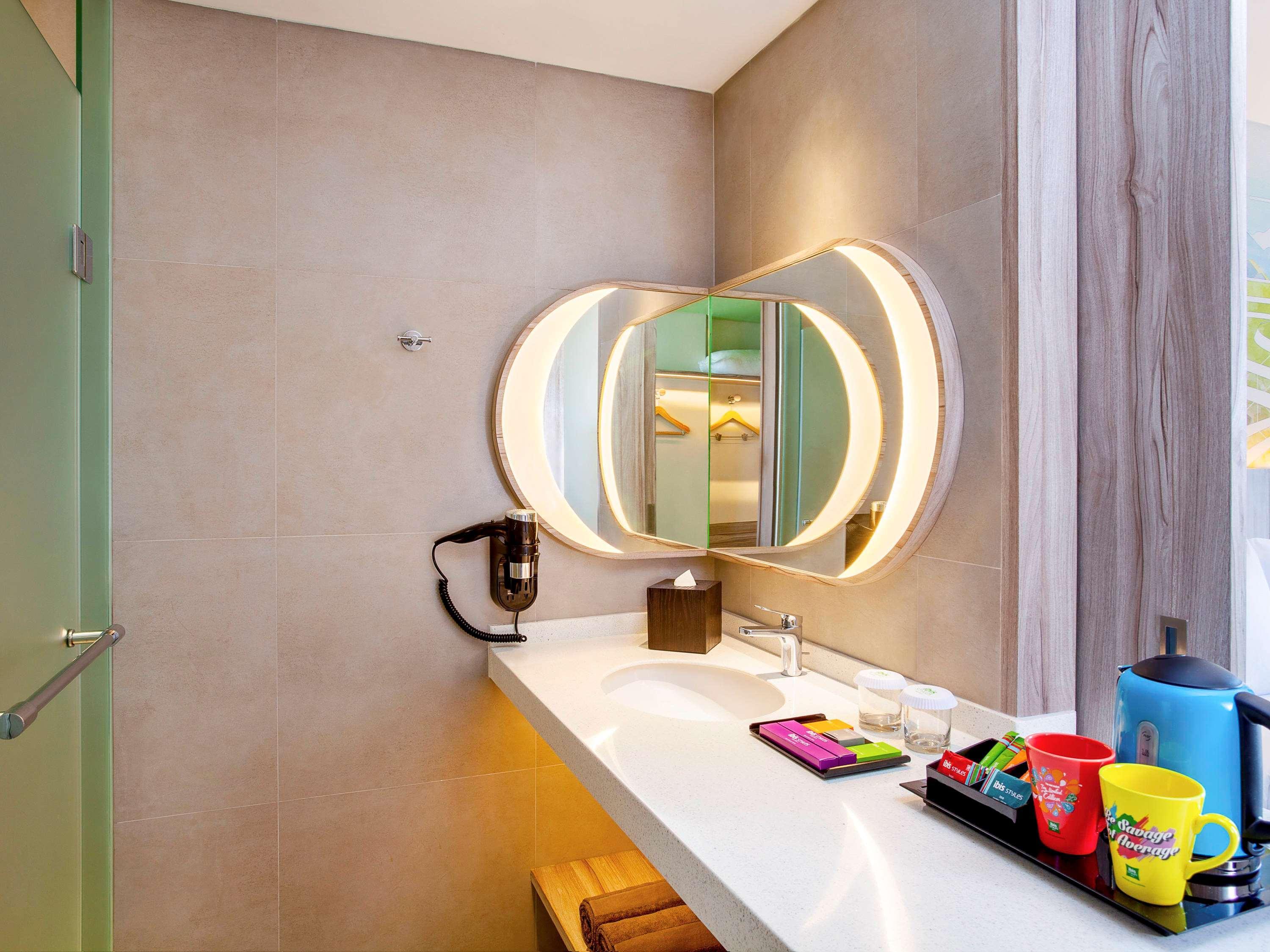 Hotel Ibis Styles Grand 3*